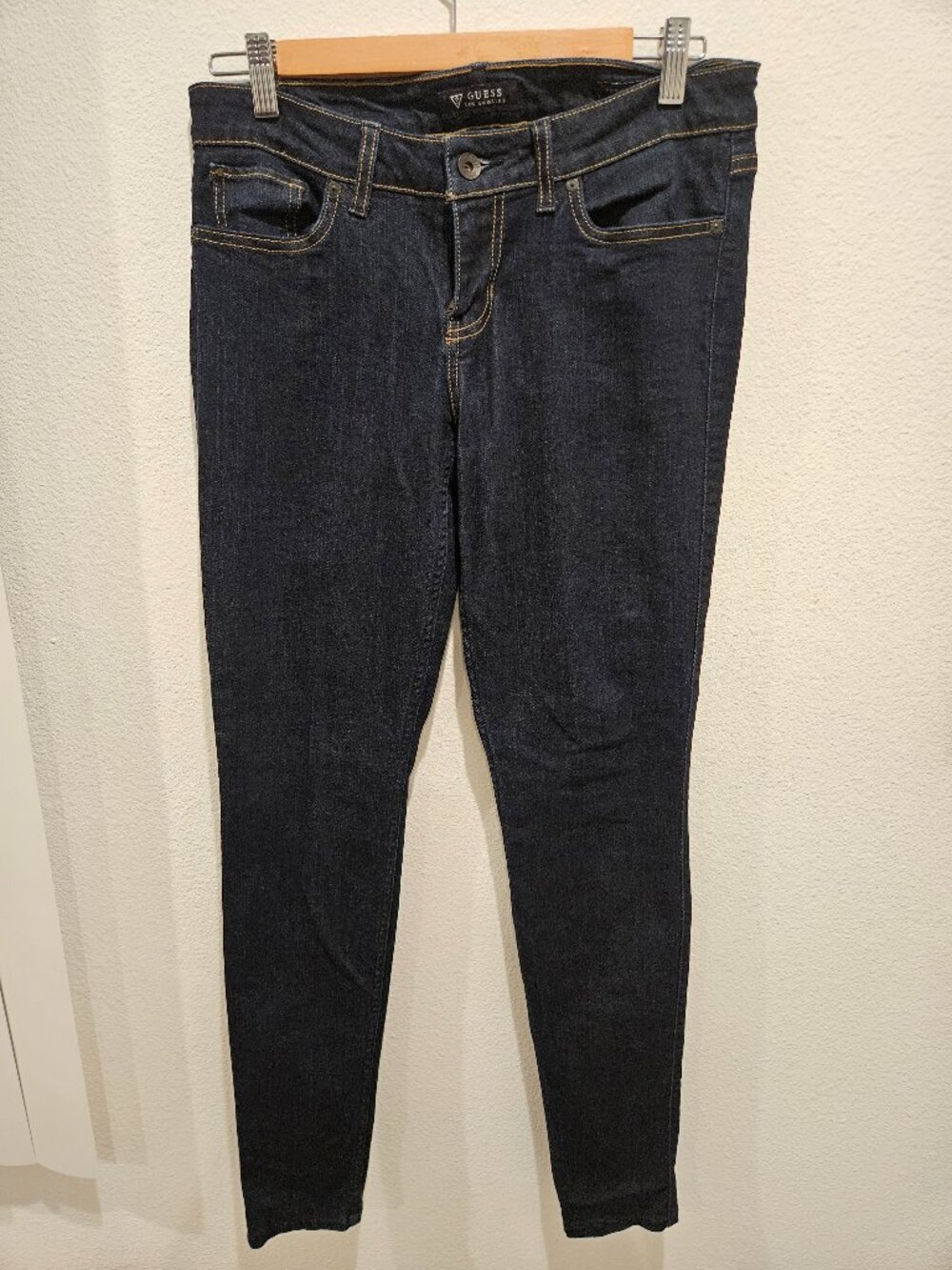 Guess Los Angeles Dark Blue Denim Jeans – Size 29, Classic & Stylish